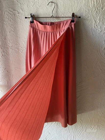 Reserved plisirana suknja XS/S