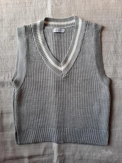 Stradivarius sivi prsluk/pulover S/M
