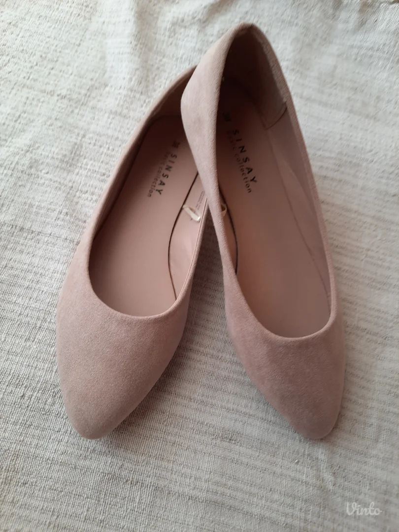 Sinsay nude baletanke 38 24cm.