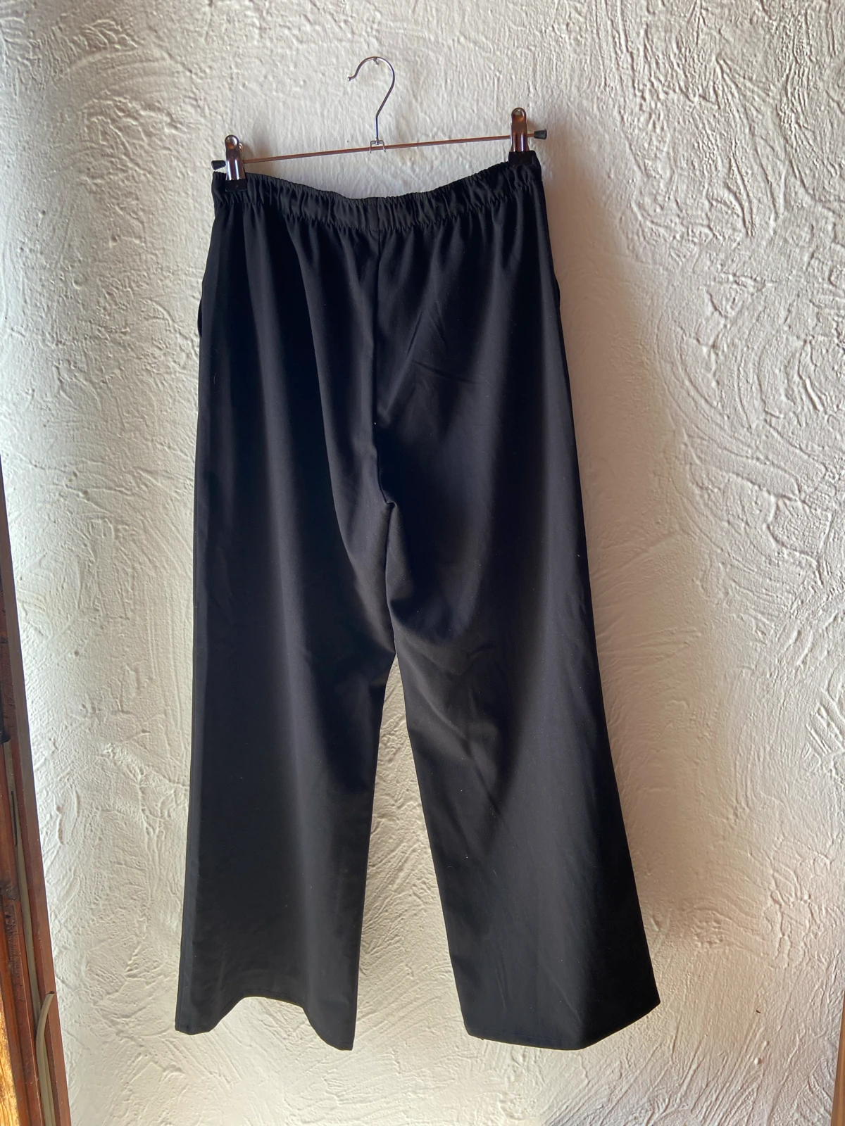 Stradivarius crne pantalone S/M