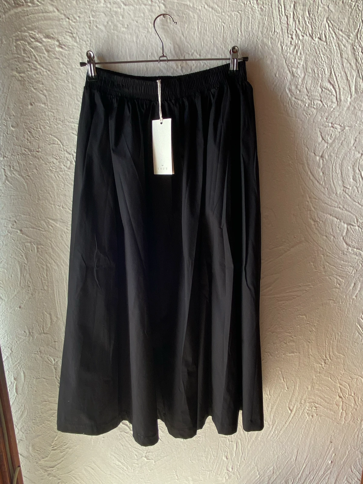 Cozy2Wear midi crna suknja NOVO 36/38