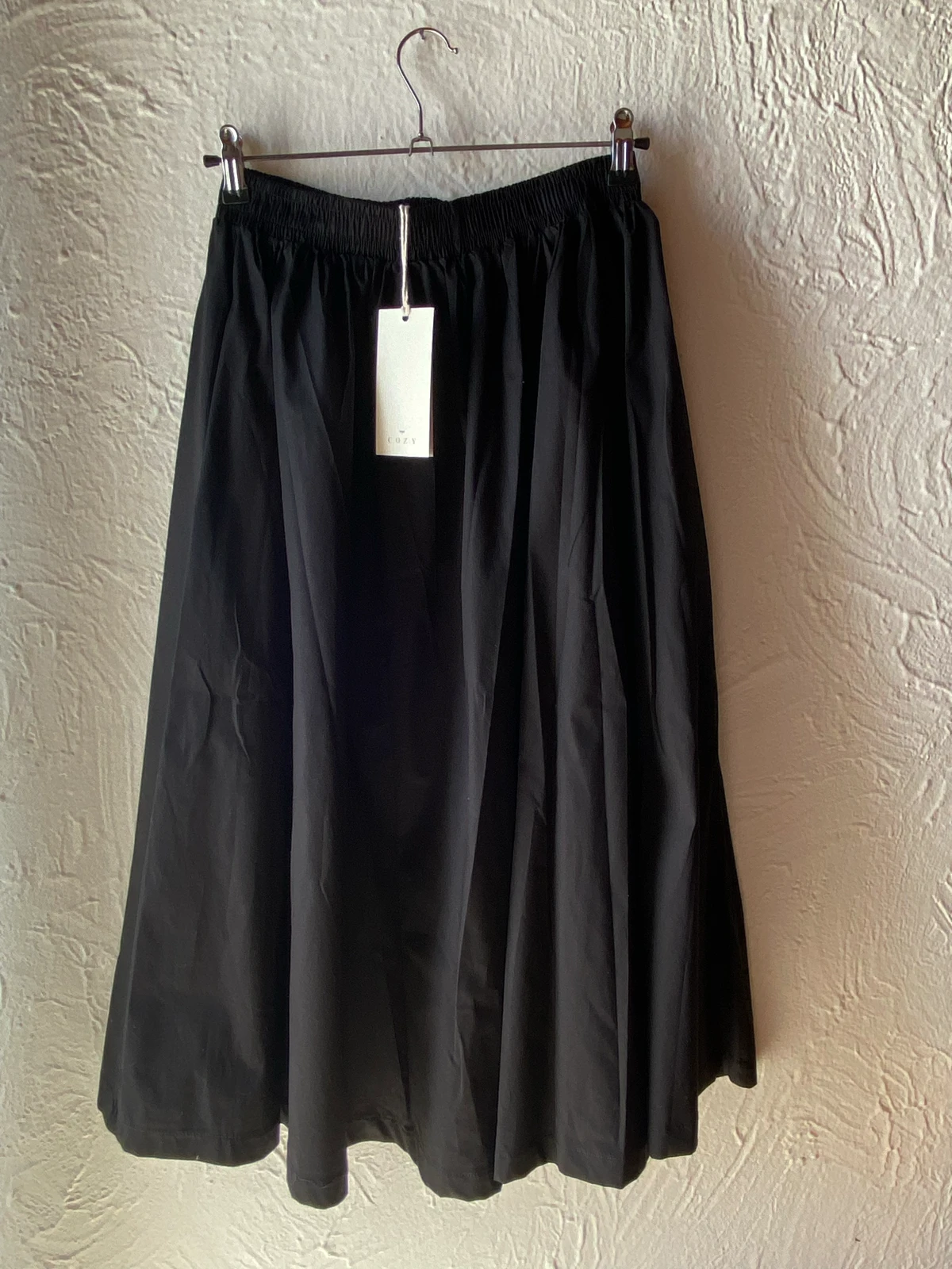 Cozy2Wear midi crna suknja NOVO 36/38