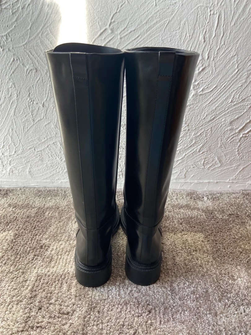 Zara crne duboke cizme 37 24cm.