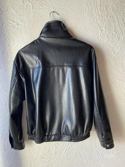 Stradivarius crna jakna od eko koze XS/S