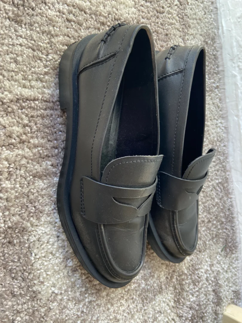 Stradivarius mokasine 37 24cm