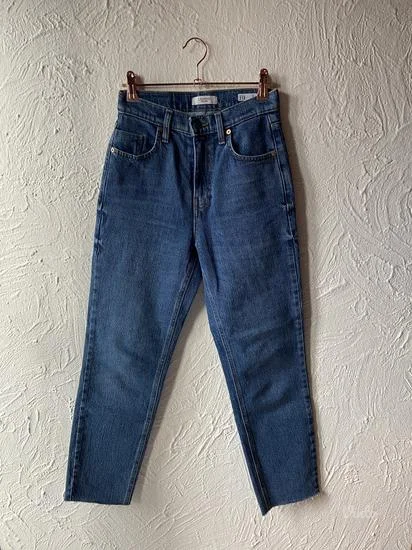 Legend mom farmerke XS/S NOVO