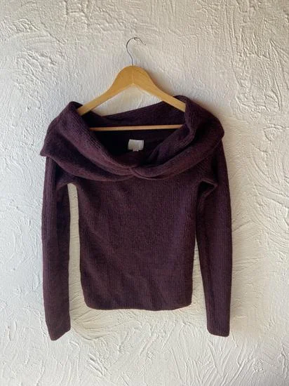 H&M dzemper sa spustenim ramenima S/M