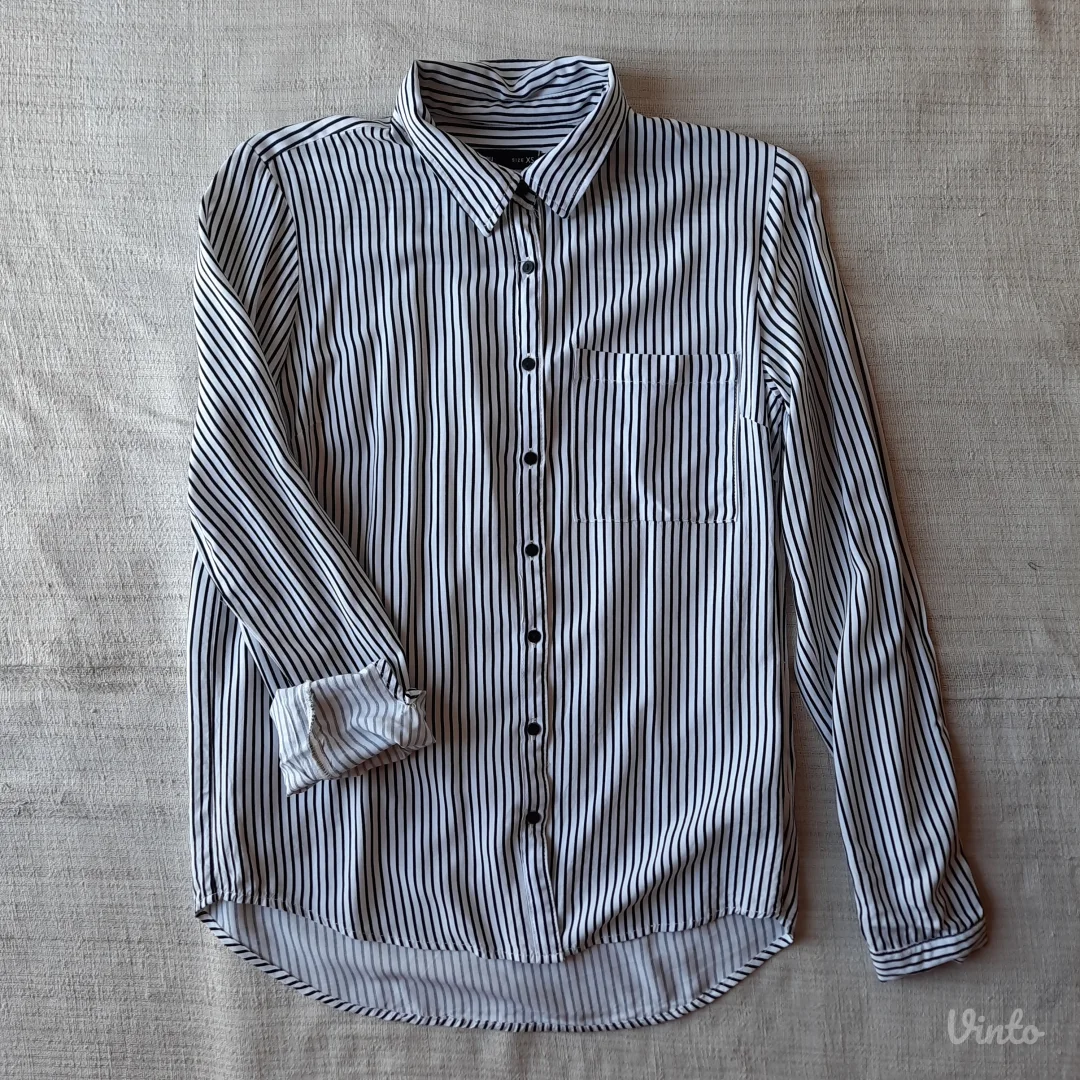 Sinsay crno bela kosulja na pruge XS/S