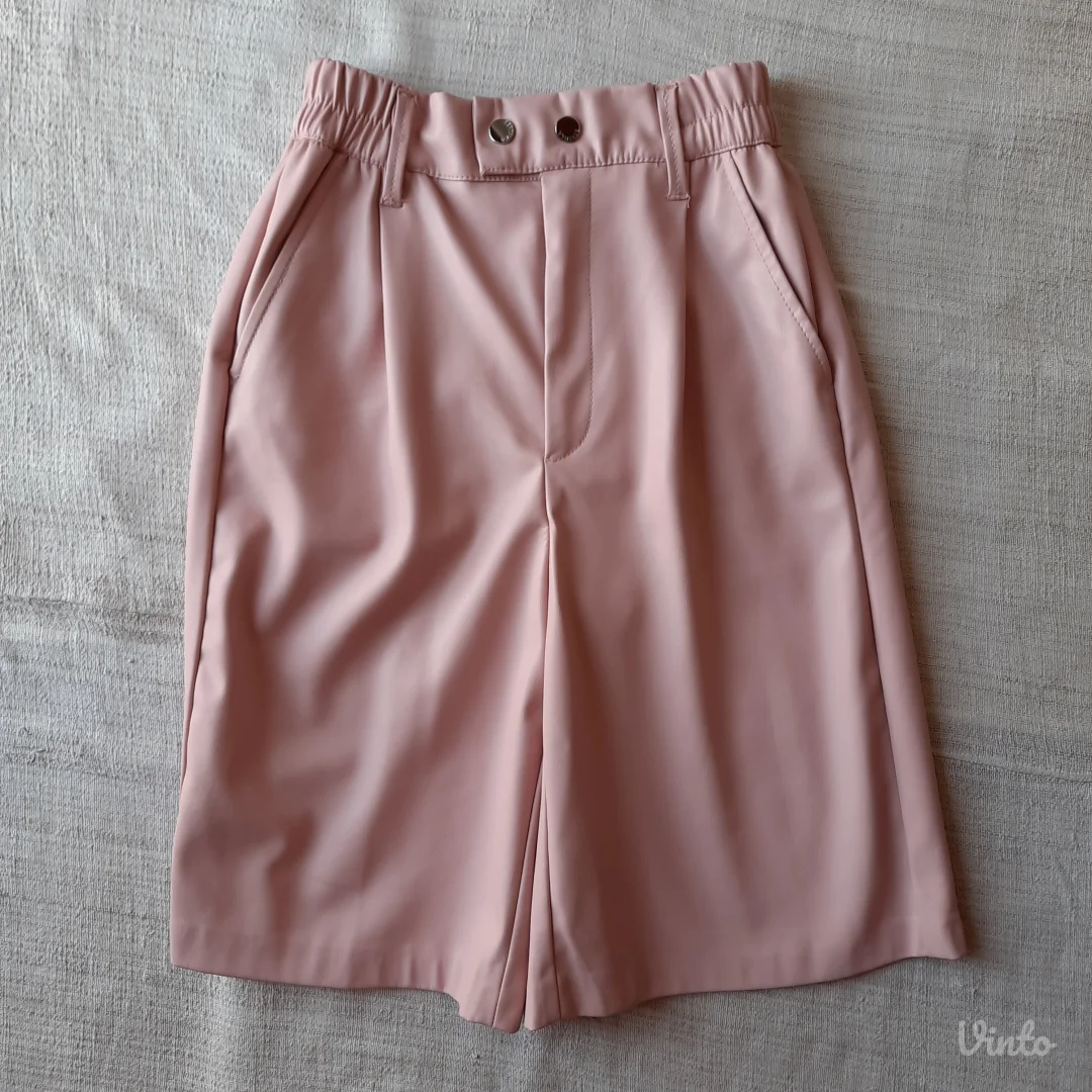 Bershka roze bermude od eko koze S/M