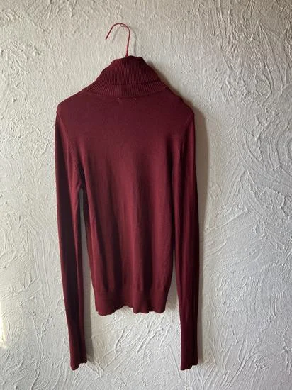 Stradivarius bordo dzemper rolka S/M