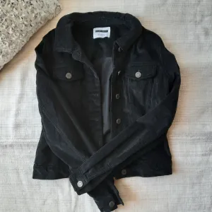 Noisy May crna somotska jakna XS/S