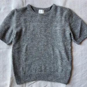 H&M sivi dzemper kratkih rukava XS/S