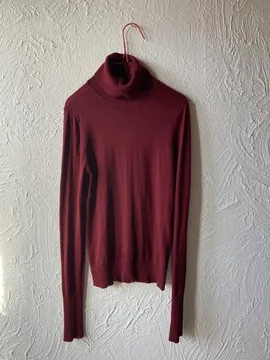 Stradivarius bordo dzemper rolka S/M