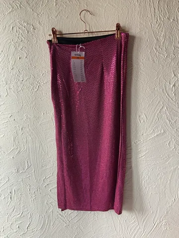 Sinsay roze suknja sa sljokicama XS/S NOVO