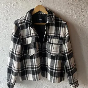 Sinsay karirana jakna XS/S