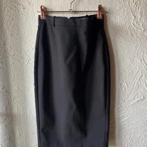 Reserved crna pencil suknja XS/S