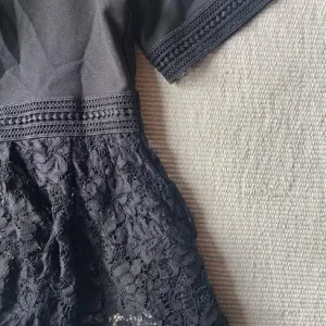 Zara crna bluza sa cipkom XS/S