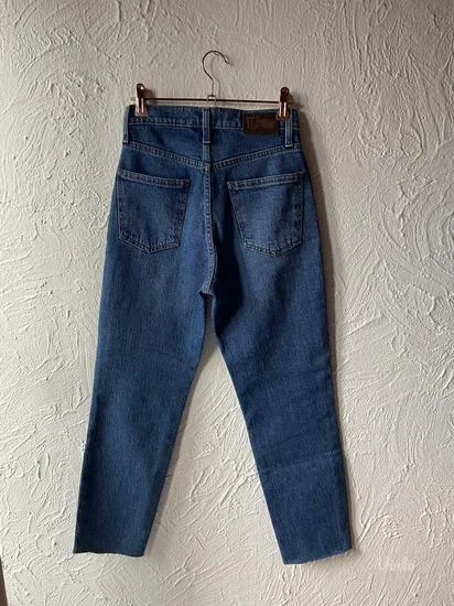 Legend mom farmerke XS/S NOVO