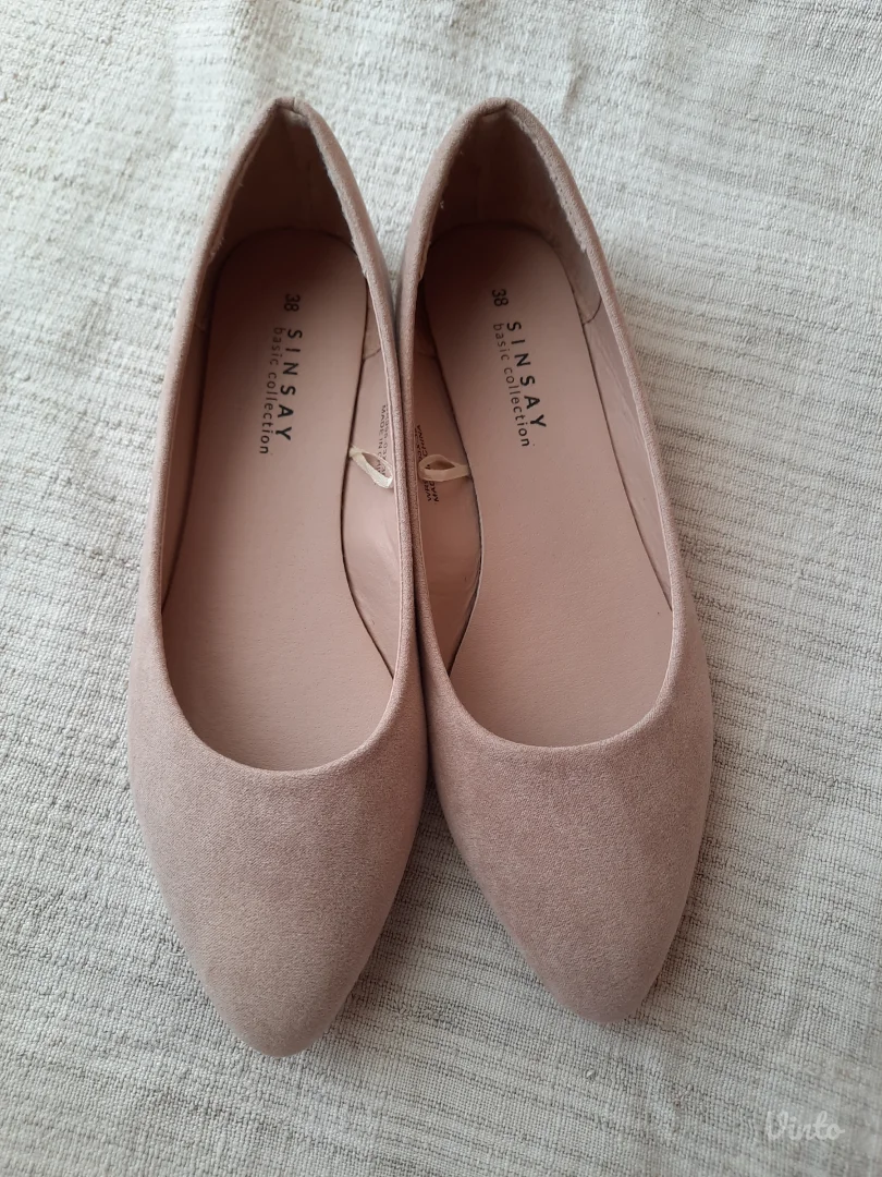 Sinsay nude baletanke 38 24cm.