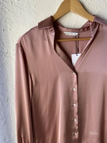 Stradivarius roze satenska kosulja XS/S NOVO