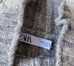 Zara lapor sivi dzemper S/M