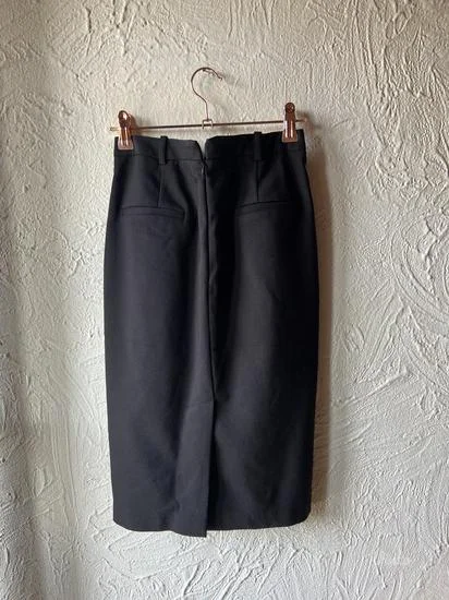 Reserved crna pencil suknja XS/S