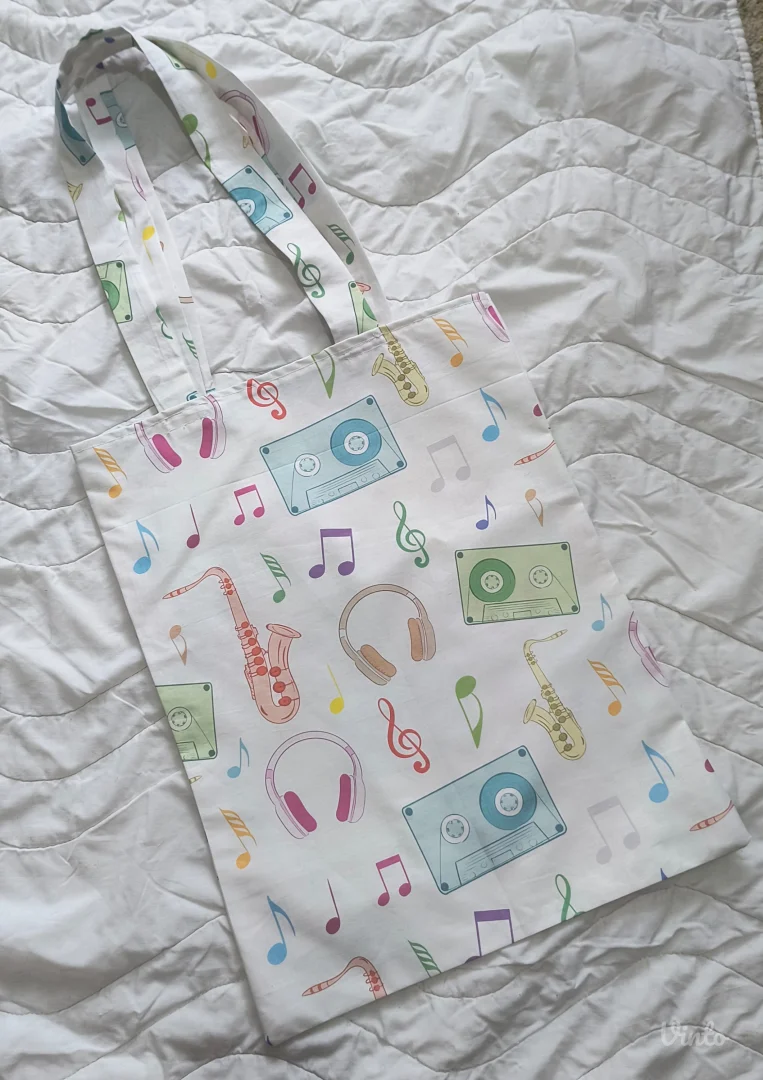 Unikatni ceger Muzika