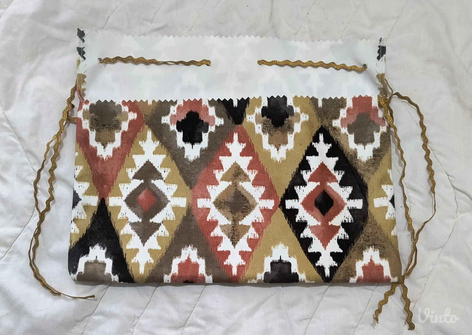 Unikatni etno neseser