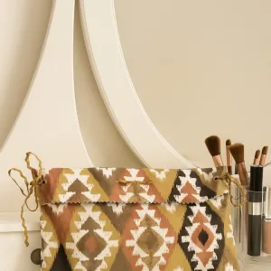 Unikatni etno neseser