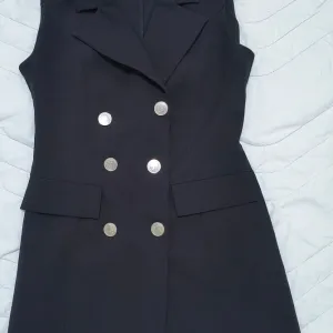 Noix crni sako bez rukava 36