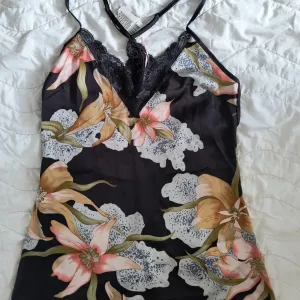 Bonatti nova spavaćica sa etiketom, M