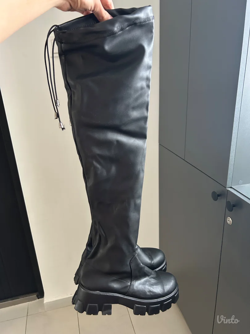 Ženske čizme preko kolena