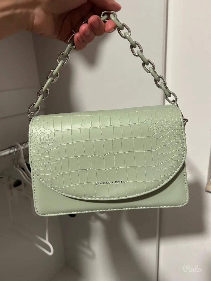 Charles & Keith ženska torbica