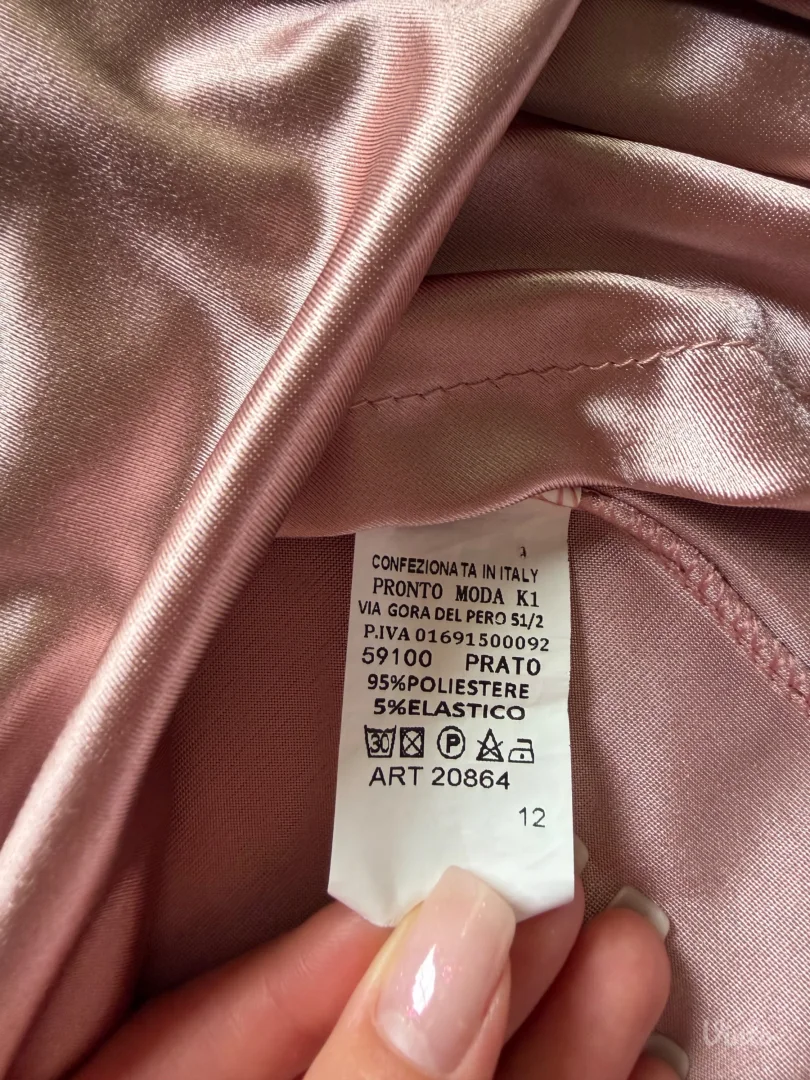 Asimetrična roze svečana haljina