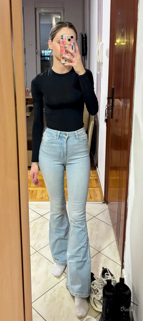 Bershka flare farmerice