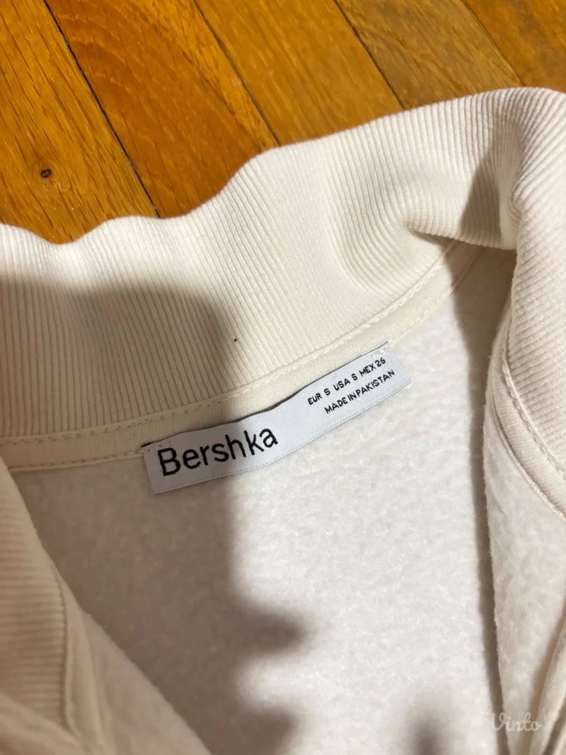 Bershka duks