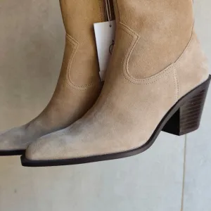 Stradivarius kožne čizme NOVO