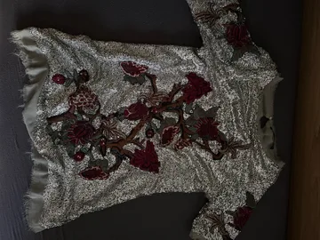 Šljokičava haljinica