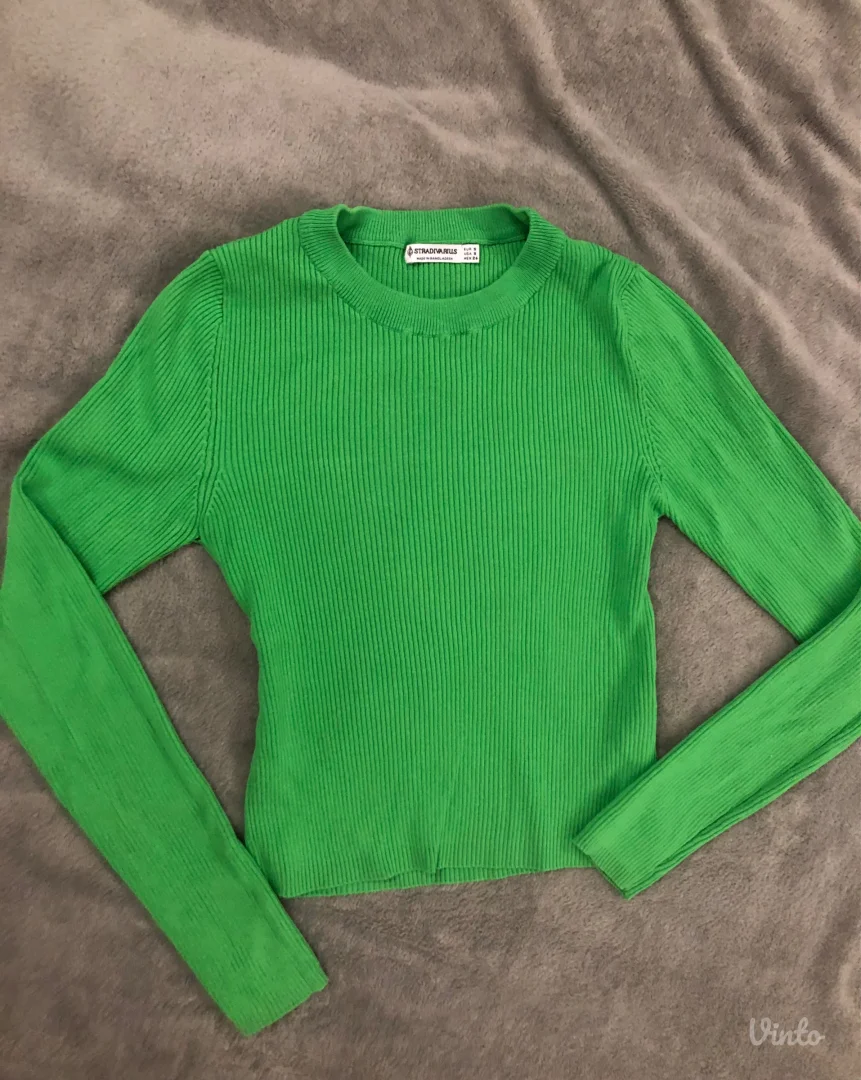 Stradivarius majica 💚