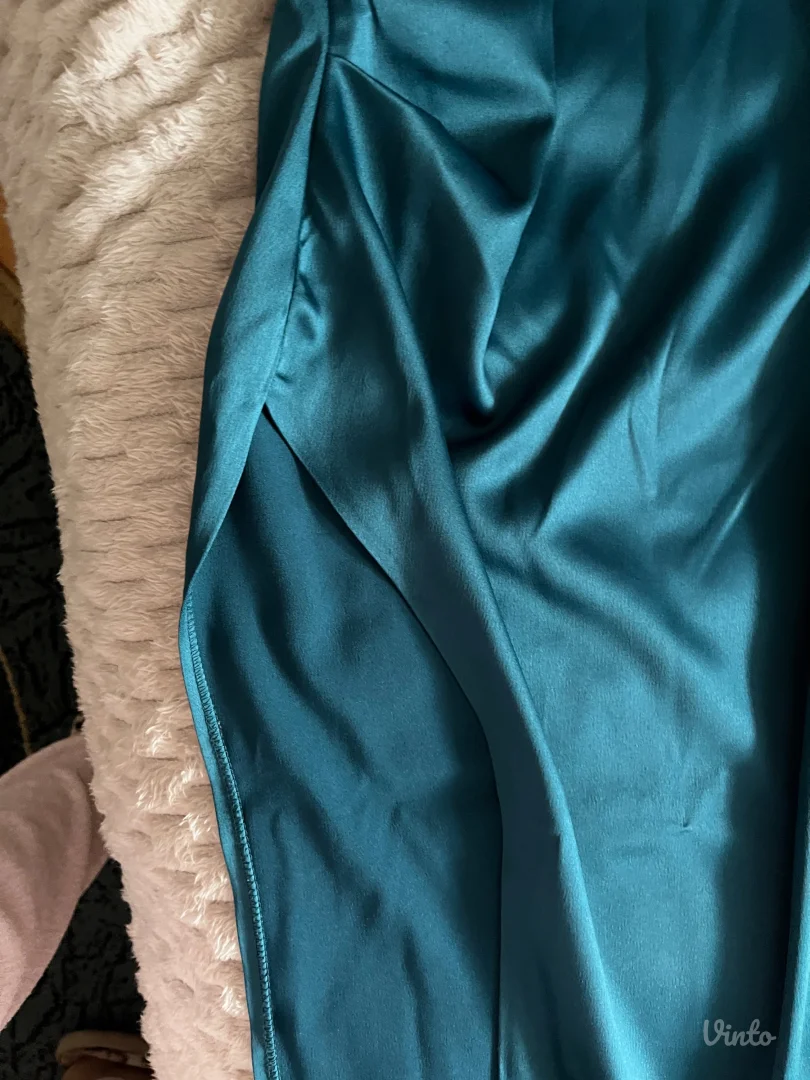 Elegantna duga haljina