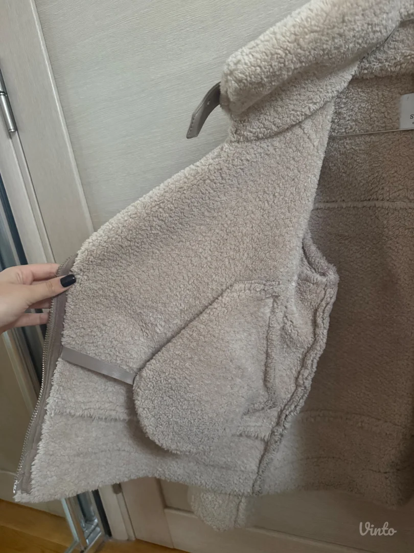 Stradivarius-zenska jakna