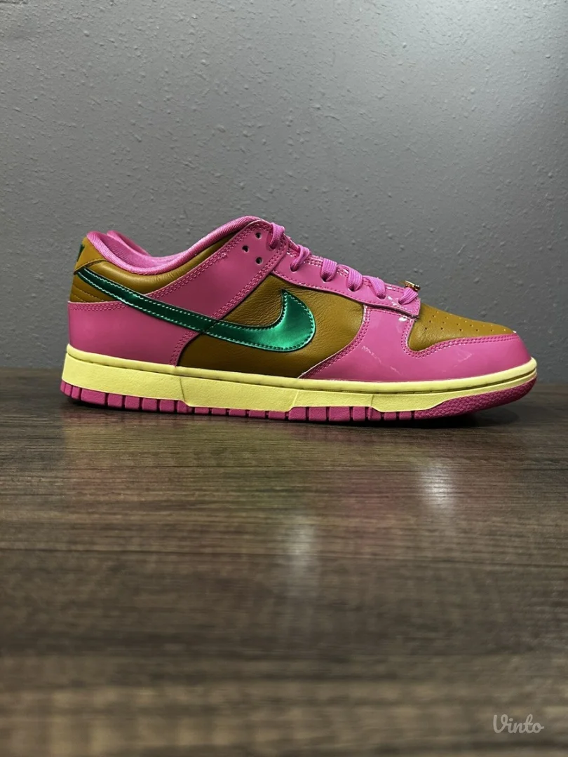 Nike dunk low patike