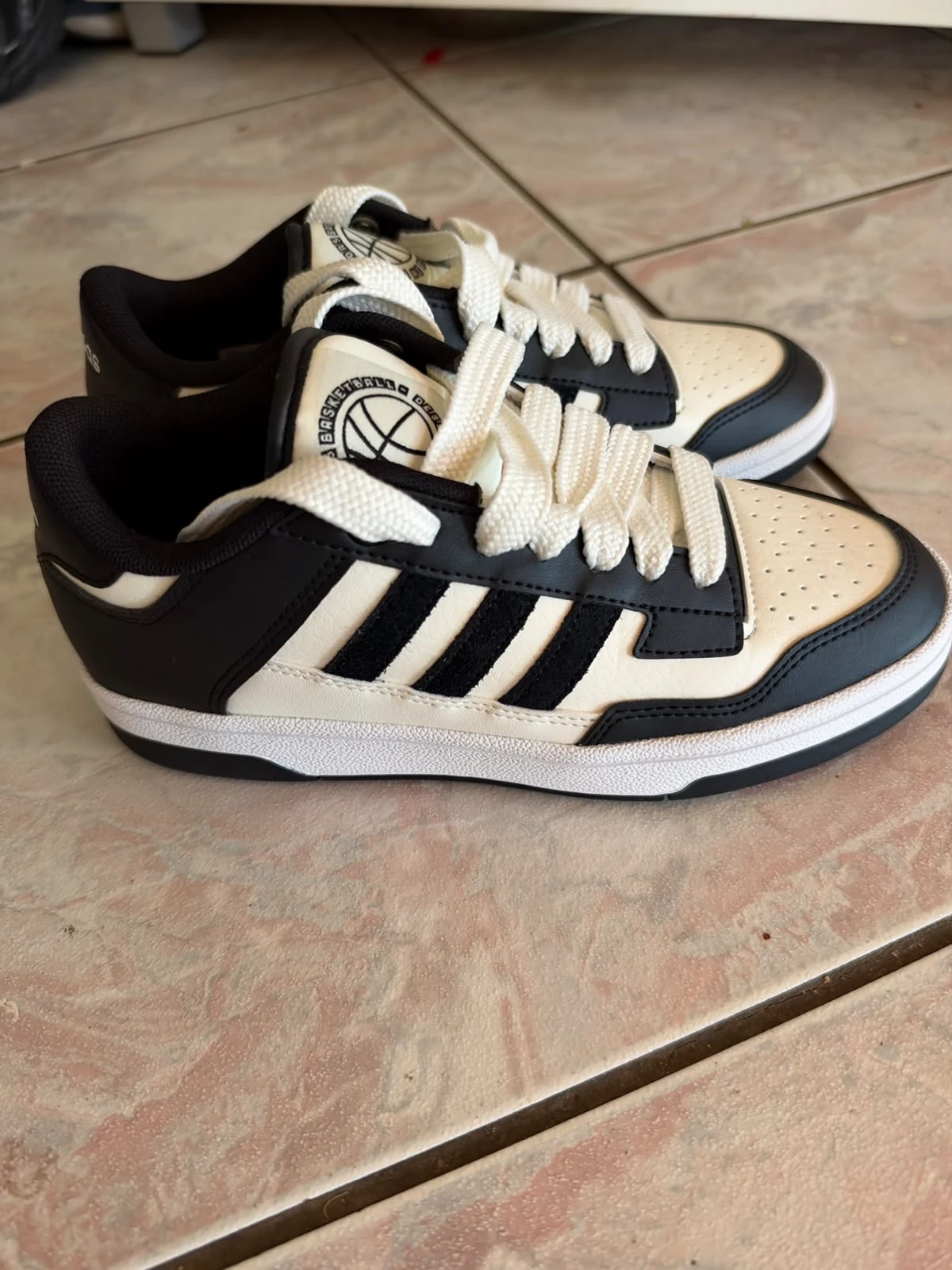 Adidas nove patike