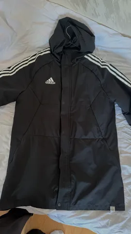 Adidas jakna