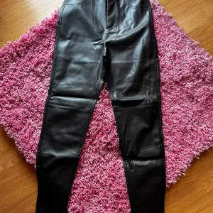 Helanke ekokoža -ZARA- BESPLATNA POŠTARINA