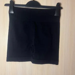 Crni sorts za treniranje