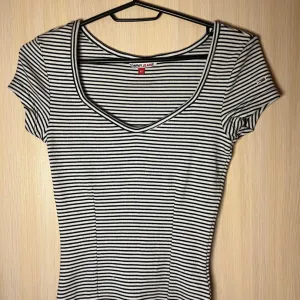 Tommy Hilfiger zenska majica