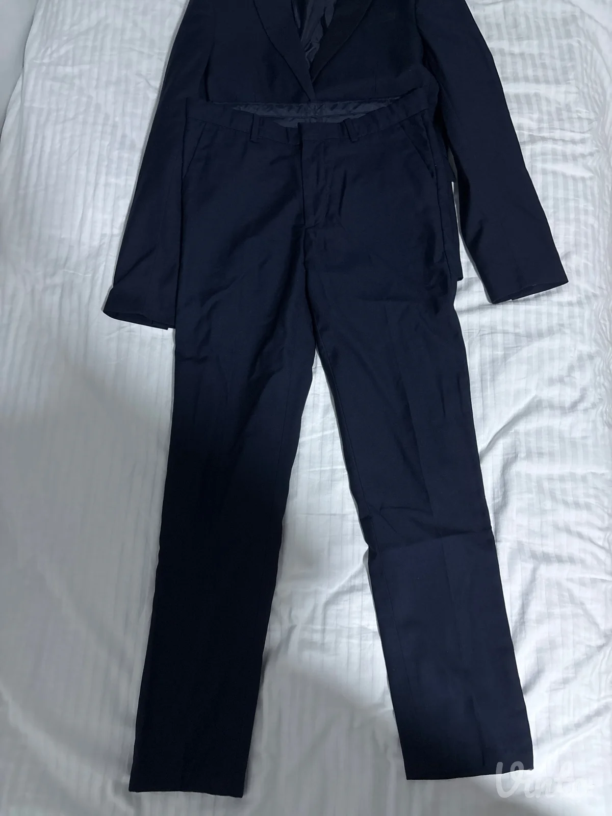 Elegantno teget odelo
