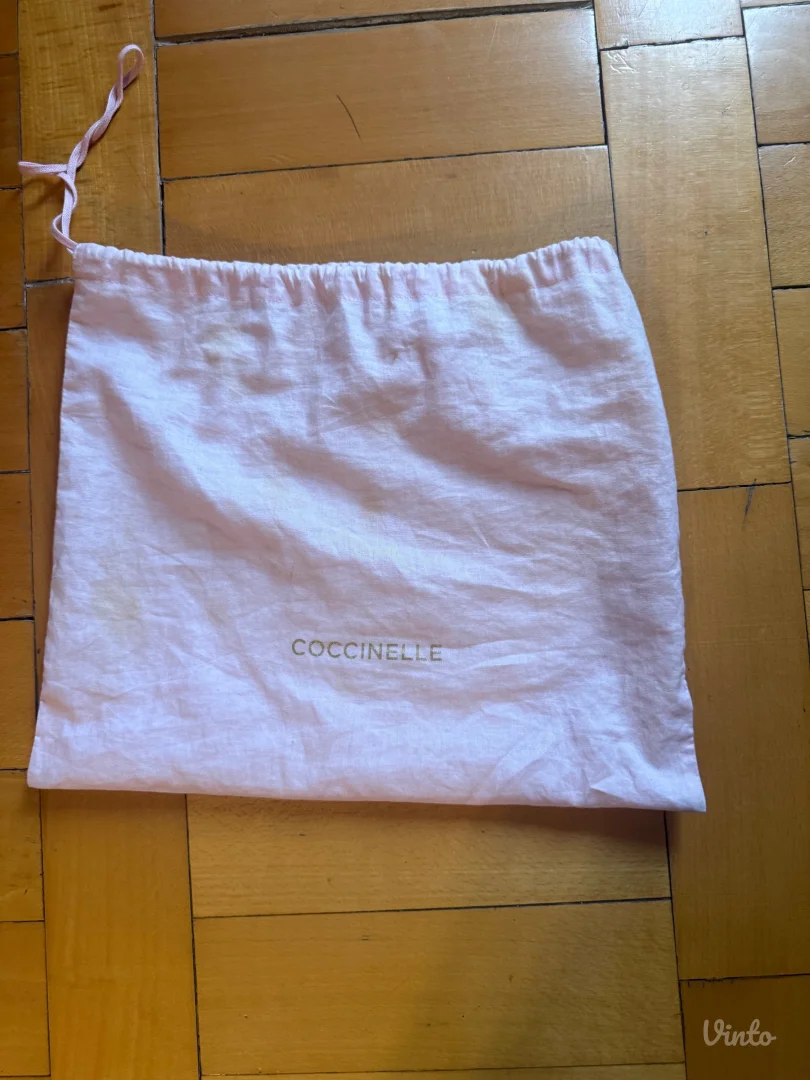 COCCINELLE crna torba