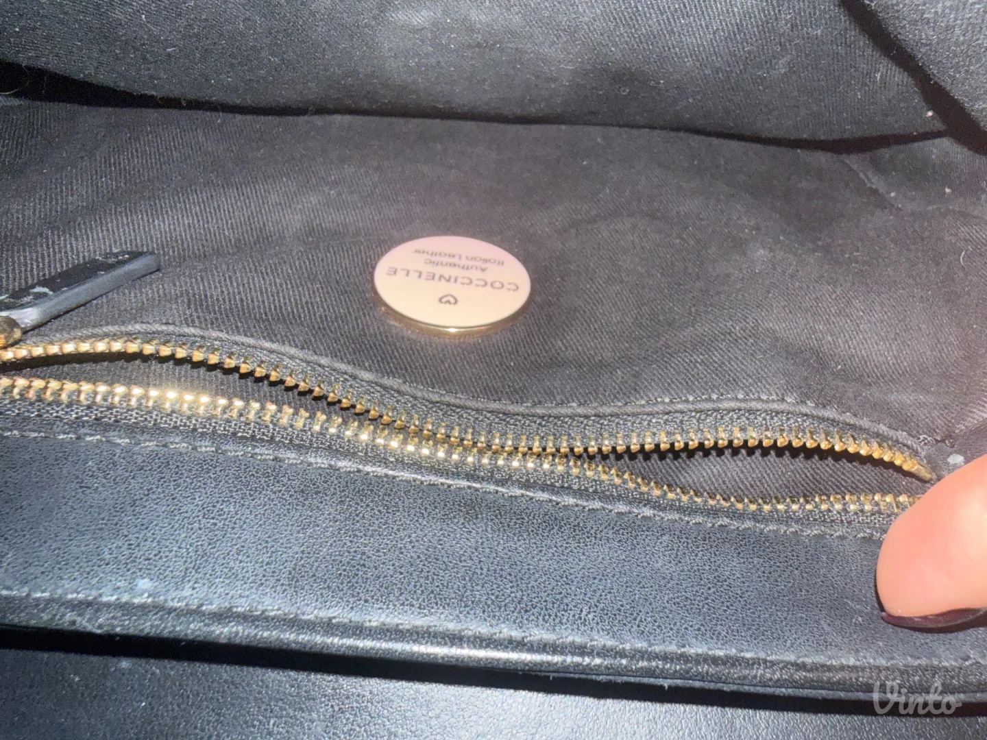 COCCINELLE crna torba